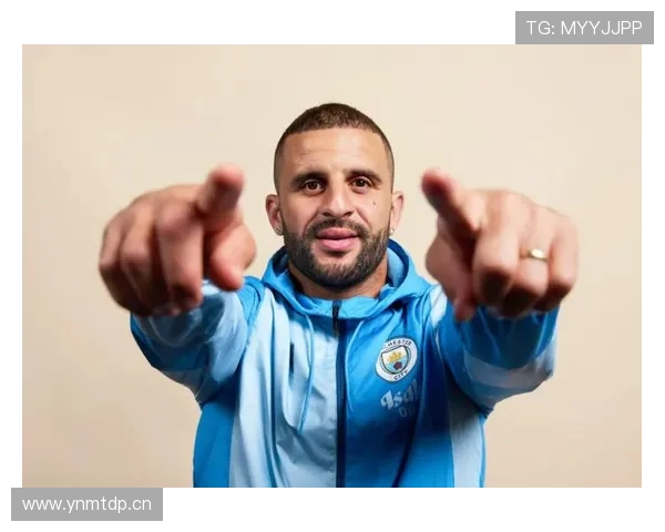 凯尔·沃 Walker 入选英超最佳阵容：顶级边后卫地位解析