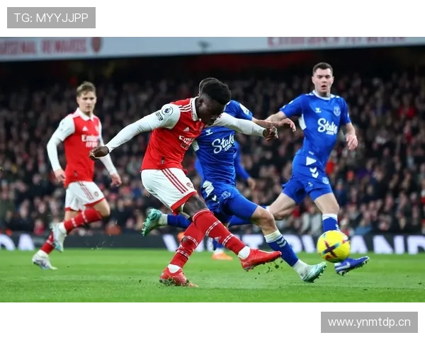 拉菲尼亚与萨卡：英超边锋进攻效率及战术角色对比