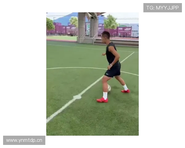 程语轩居然把球场当淘宝逛？这日常也太不一样了吧！