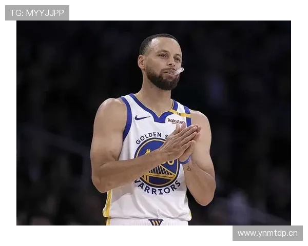 拉梅洛挡拆制造空位，对比库里更偏组织